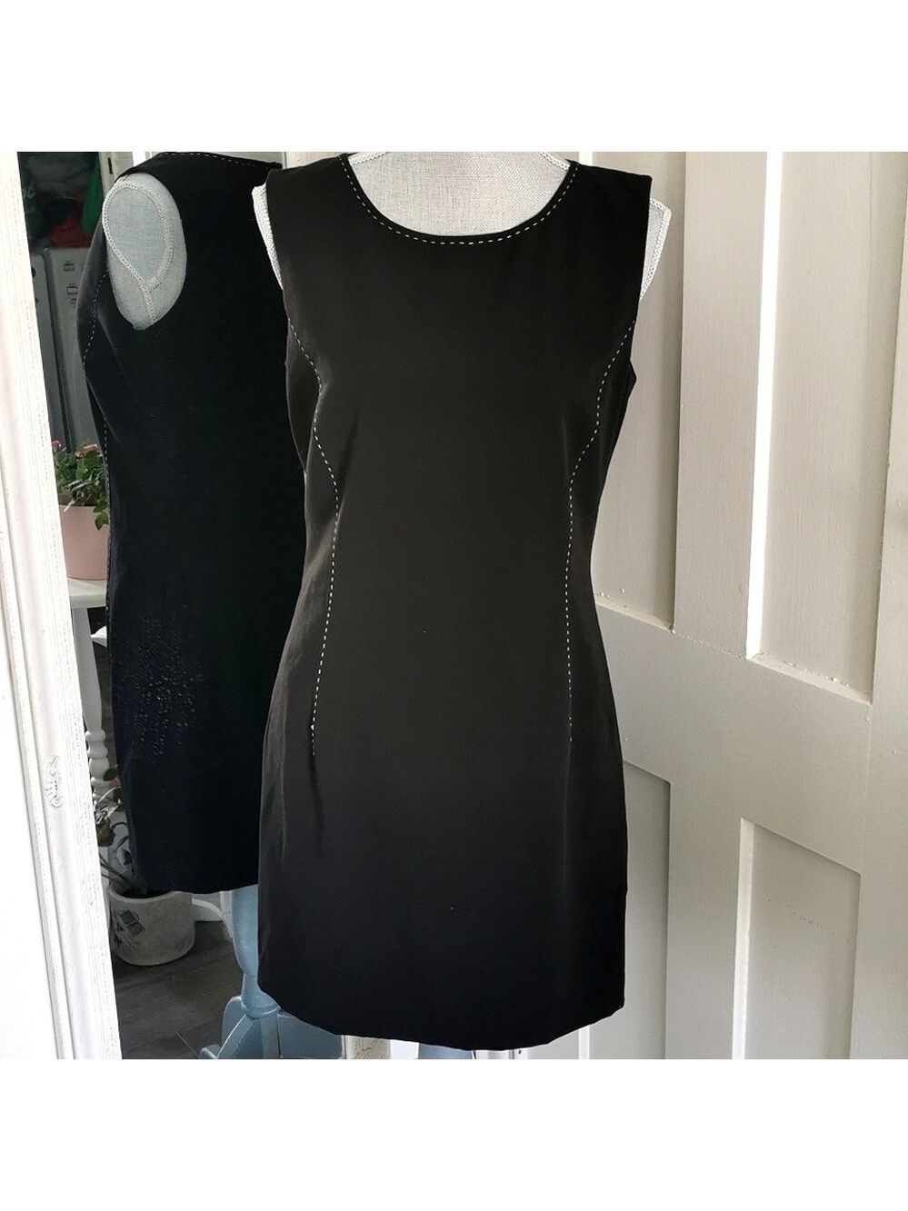 Jax little black dress with black and white stitching. Size 10. EUC